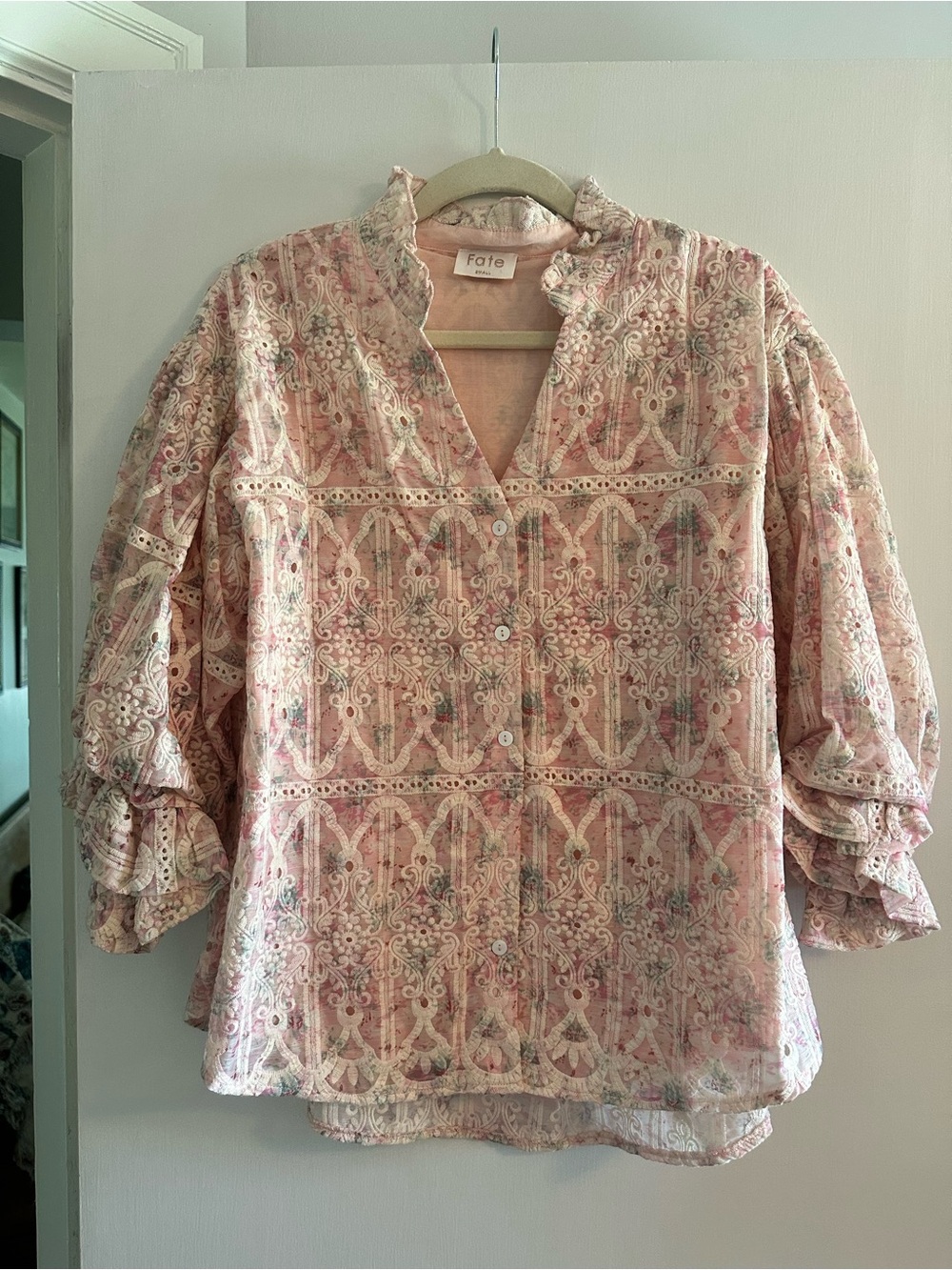 Fate All In A Dream Blush Pink Watercolor Floral Blouse - Shop The Mint NWOT - Picture 5 of 11